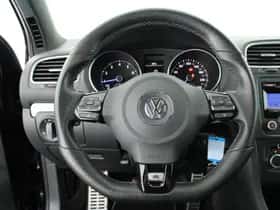 Volkswagen Golf (2010) thumbnail 15