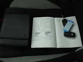 Volkswagen Golf (2010) thumbnail 26