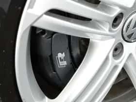 Volkswagen Golf (2010) thumbnail 40