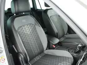 Volkswagen Tiguan (2021) thumbnail 2