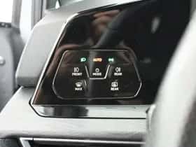 Volkswagen Golf (2021) thumbnail 17