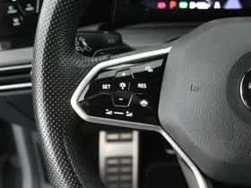 Volkswagen Golf (2021) thumbnail 18