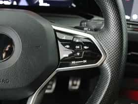 Volkswagen Golf (2021) thumbnail 21