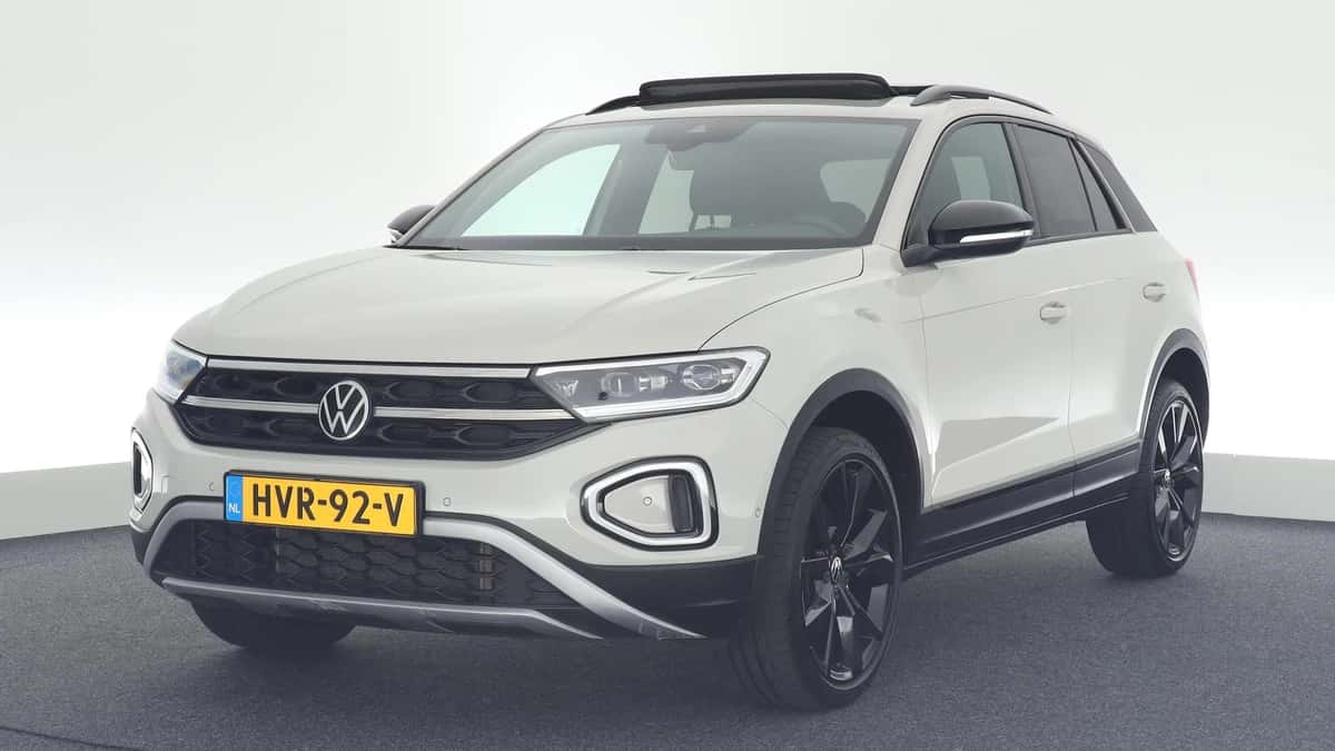 Volkswagen T-Roc (2022) — foto 1
