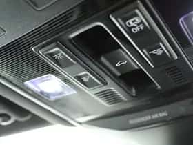 Volkswagen T-Roc (2022) thumbnail 35