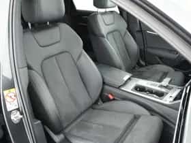 Audi A6 (2022) thumbnail 2