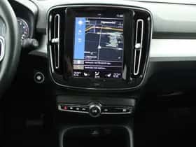 Volvo XC40 (2022) thumbnail 12