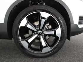 Volvo XC40 (2022) thumbnail 32