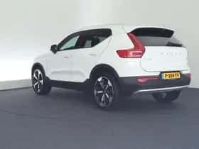 Volvo XC40 (2022) thumbnail 6