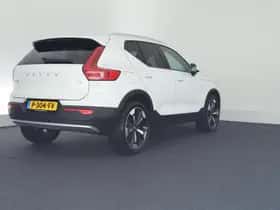 Volvo XC40 (2022) thumbnail 7