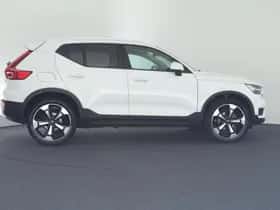 Volvo XC40 (2022) thumbnail 8