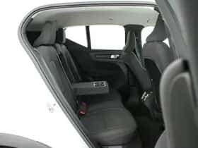 Volvo XC40 (2022) thumbnail 10