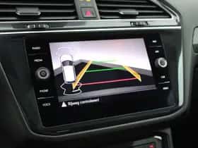 Volkswagen Tiguan (2021) thumbnail 4