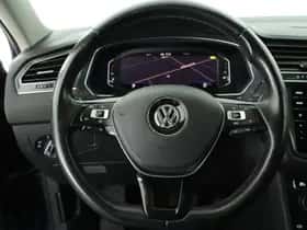 Volkswagen Tiguan (2021) thumbnail 17