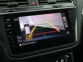 Volkswagen Tiguan (2021) thumbnail 5