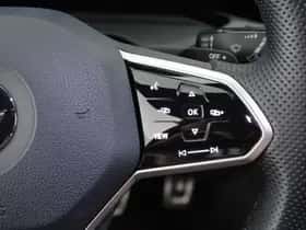 Volkswagen Golf (2022) thumbnail 16