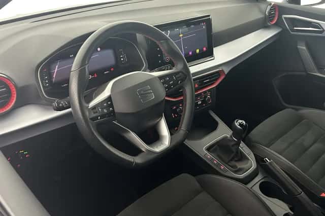 SEAT Ibiza (2023) thumbnail 3