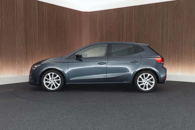 SEAT Ibiza (2023) thumbnail 5