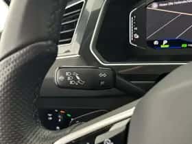 Volkswagen Tiguan (2022) thumbnail 17