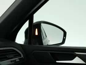 Volkswagen Tiguan (2022) thumbnail 5