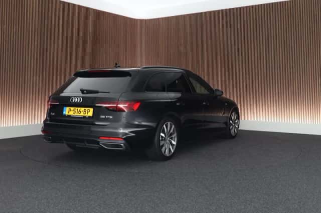 Audi A4 (2022) thumbnail 6