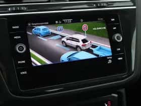 Volkswagen Tiguan (2021) thumbnail 29
