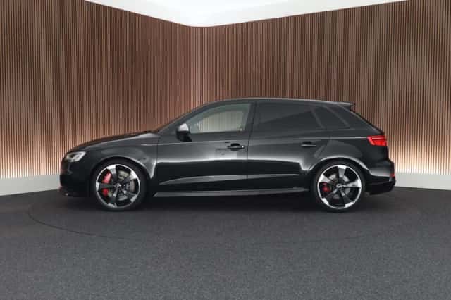 Audi RS3 (2017) thumbnail 4