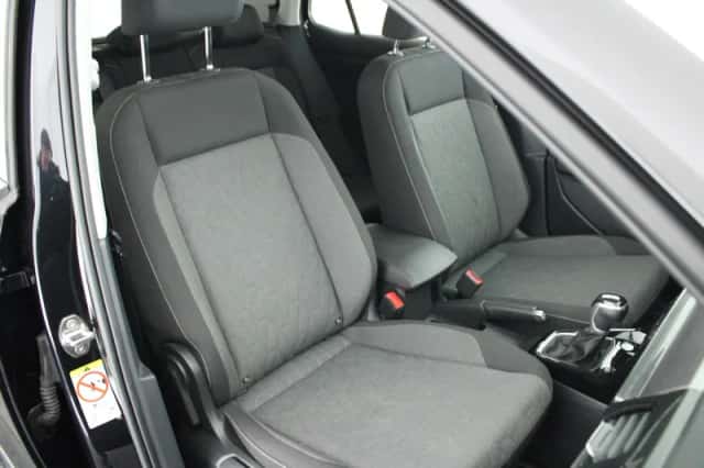 Volkswagen T-Cross (2025) thumbnail 2