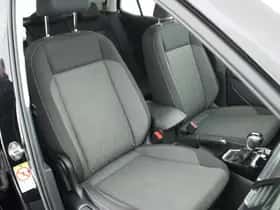Volkswagen T-Cross (2025) thumbnail 2
