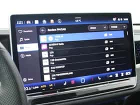 Volkswagen Passat thumbnail 48