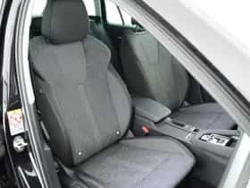 Škoda Octavia (2021) thumbnail 2