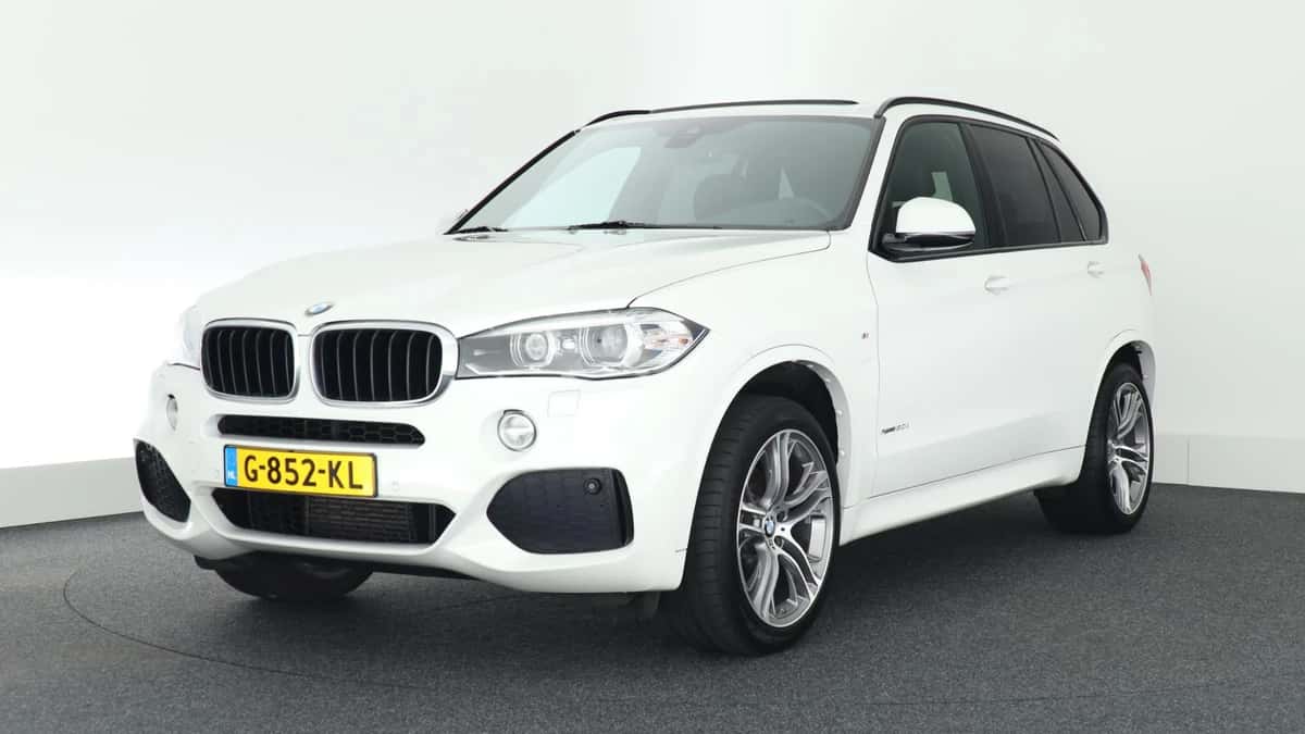 BMW X5 — foto 1
