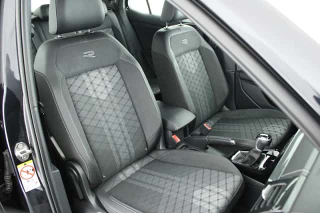 Volkswagen T-Cross (2025) thumbnail 2