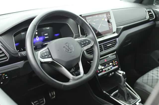 Volkswagen T-Cross (2025) thumbnail 3
