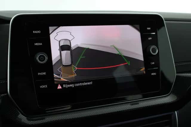 Volkswagen T-Cross (2025) thumbnail 4