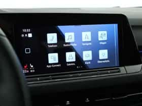 Volkswagen Golf (2023) thumbnail 19