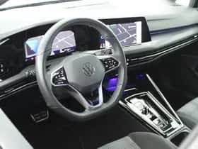 Volkswagen Golf (2023) thumbnail 3