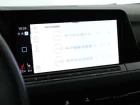 Volkswagen Golf (2023) thumbnail 38