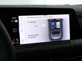 Volkswagen Golf (2023) thumbnail 40