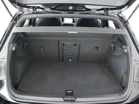 Volkswagen Golf (2023) thumbnail 50