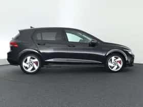 Volkswagen Golf (2023) thumbnail 8