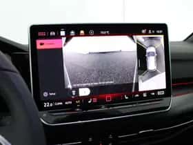 Volkswagen Golf (2026) thumbnail 4