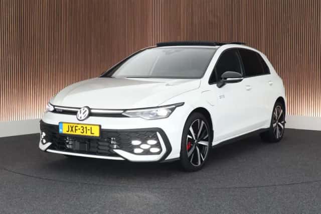 Volkswagen Golf (2026) thumbnail 1