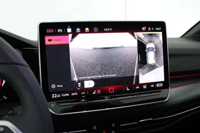 Volkswagen Golf (2026) thumbnail 4