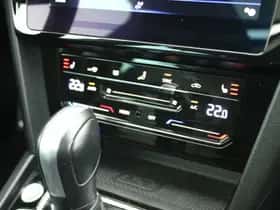 Volkswagen Passat (2022) thumbnail 33