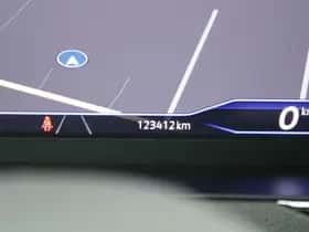 Volkswagen Passat (2022) thumbnail 44