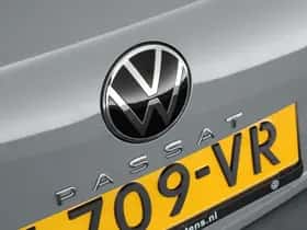 Volkswagen Passat (2022) thumbnail 47