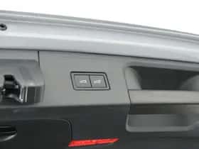 Volkswagen Passat (2022) thumbnail 49
