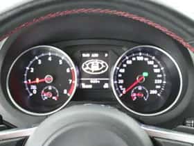 Volkswagen Polo (2016) thumbnail 35