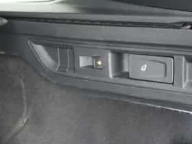 Volkswagen Passat thumbnail 66